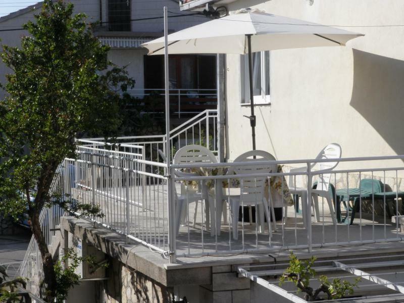 Apartment Ana 沃迪切 外观 照片