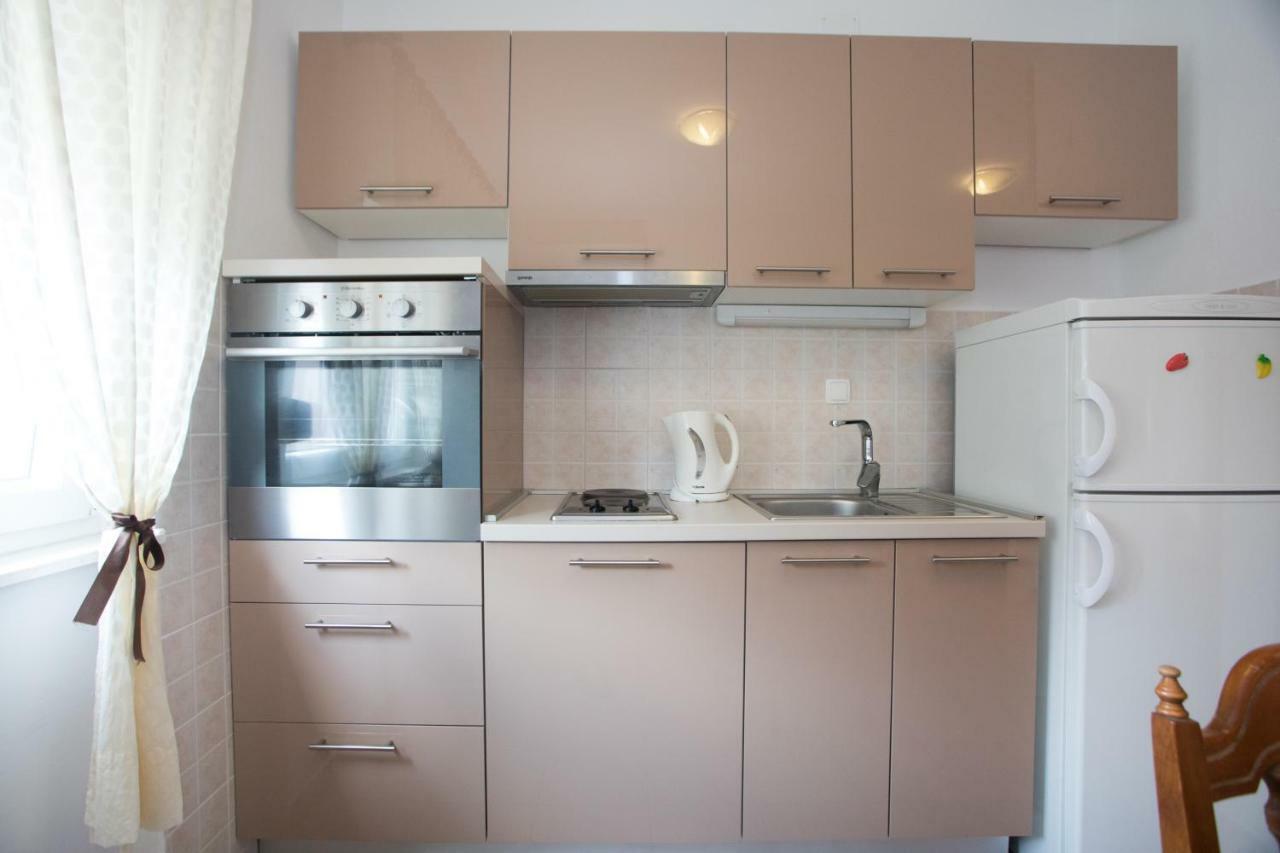 Apartment Ana 沃迪切 外观 照片