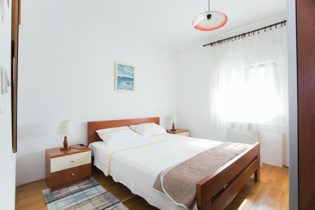 Apartment Ana 沃迪切 外观 照片