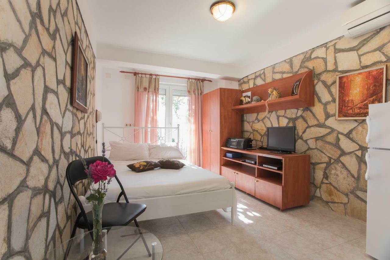 Apartment Ana 沃迪切 外观 照片