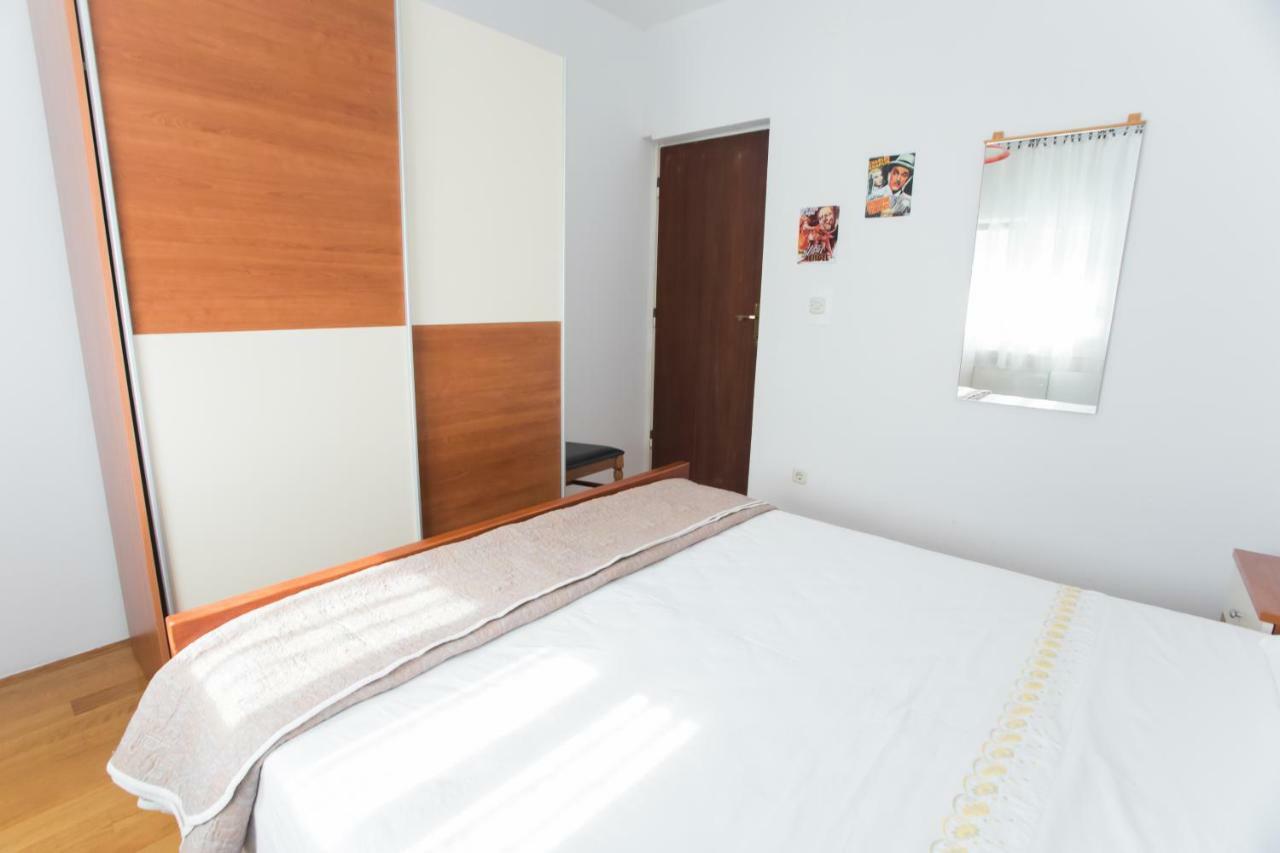 Apartment Ana 沃迪切 外观 照片