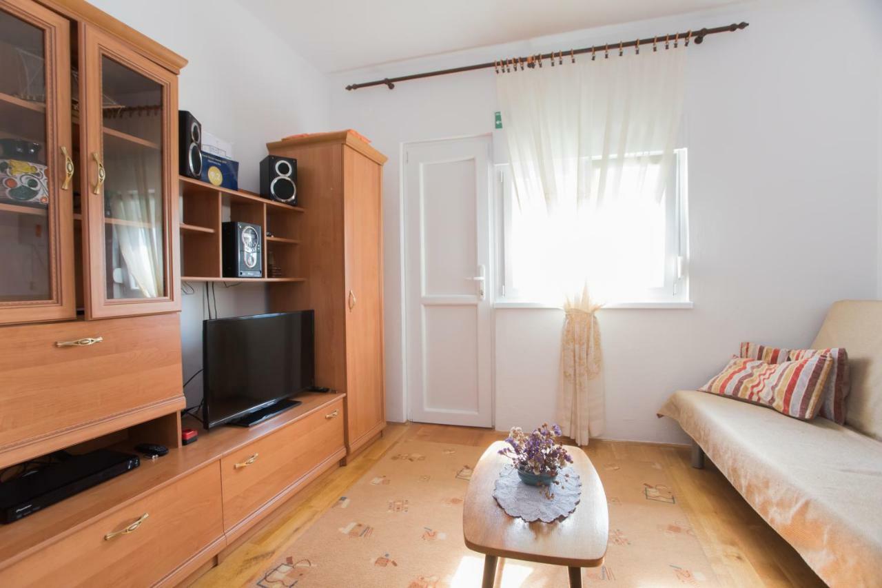 Apartment Ana 沃迪切 外观 照片