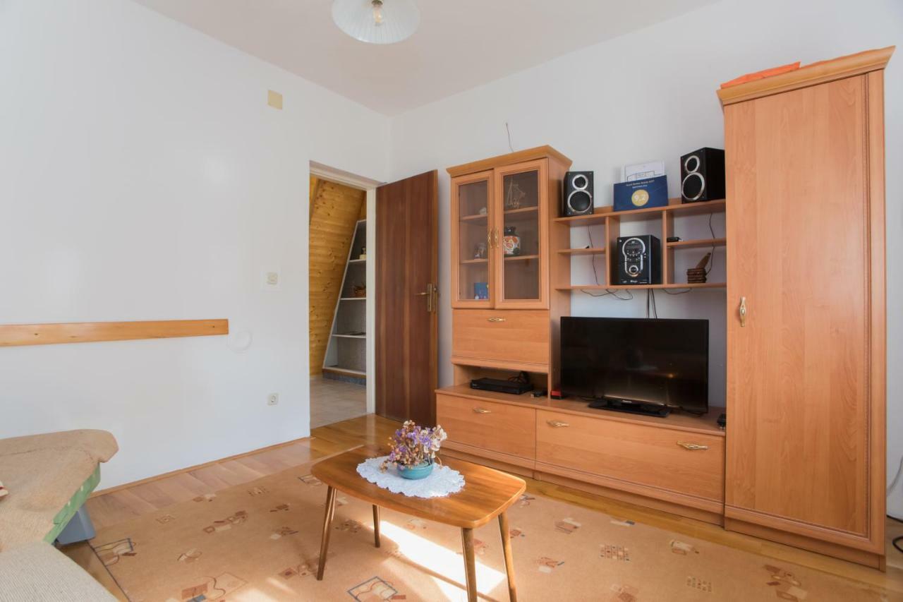 Apartment Ana 沃迪切 外观 照片